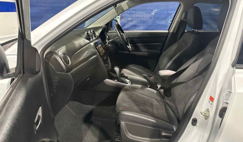 
								2024 Suzuki Vitara full									