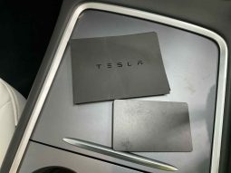 
										2023 TESLA Model Y full									