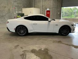 
										2024 Ford Mustang full									