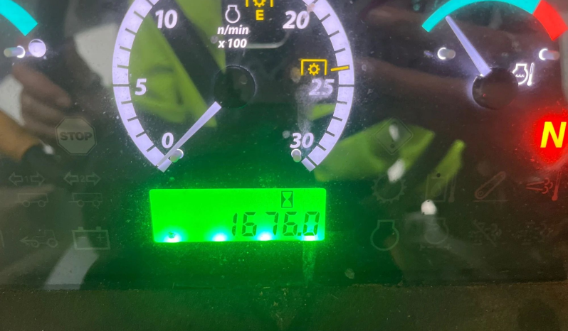 
								John Deere 5083E full									