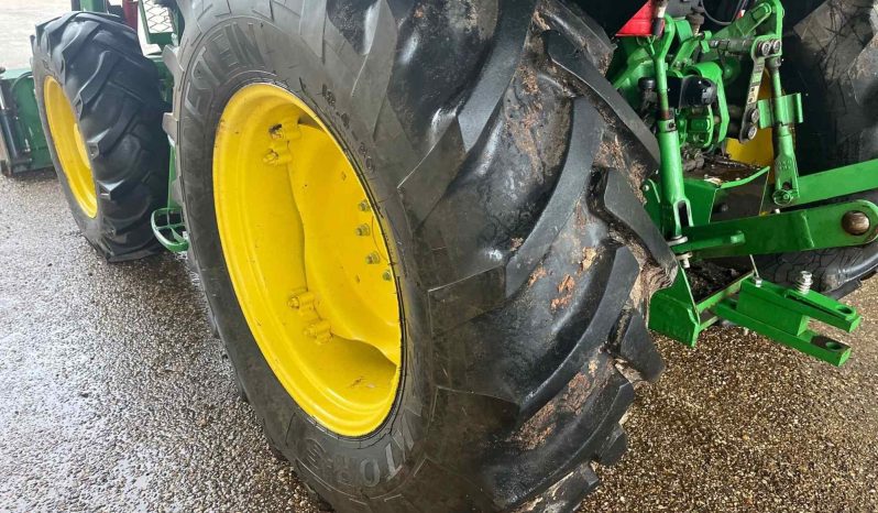 
								John Deere 5083E full									