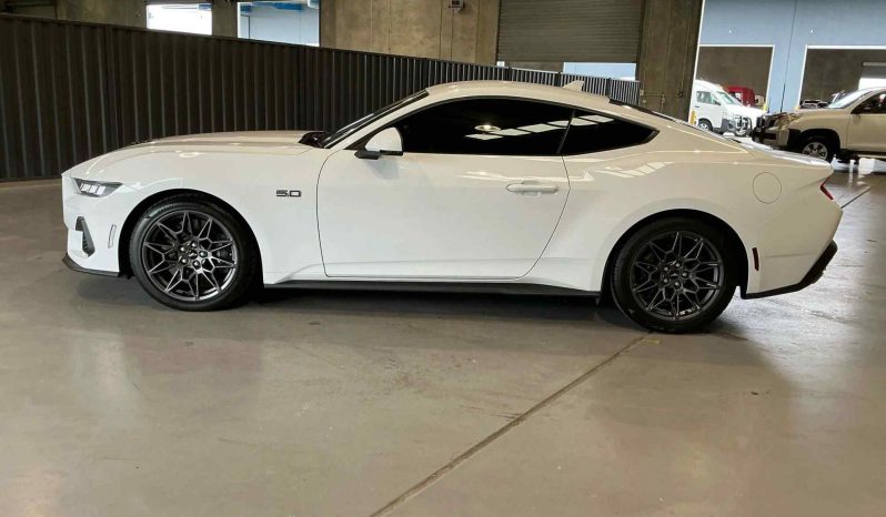 
								2024 Ford Mustang full									