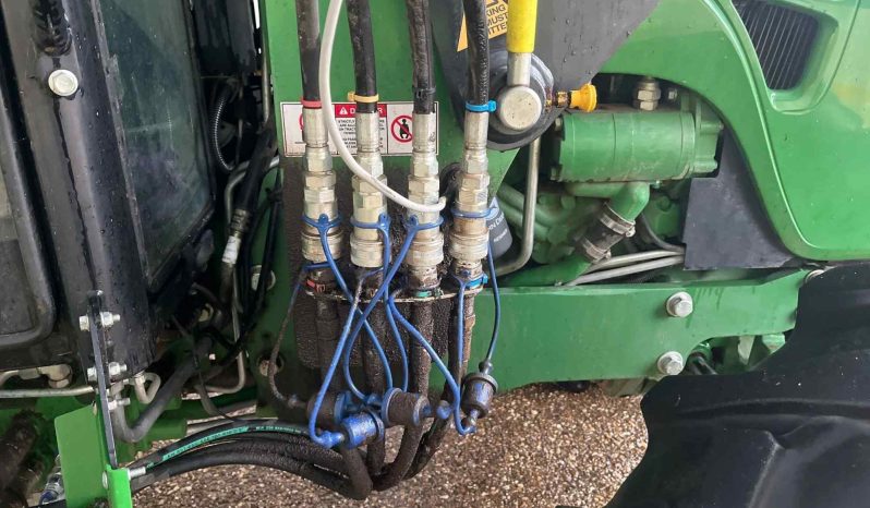 
								John Deere 5083E full									