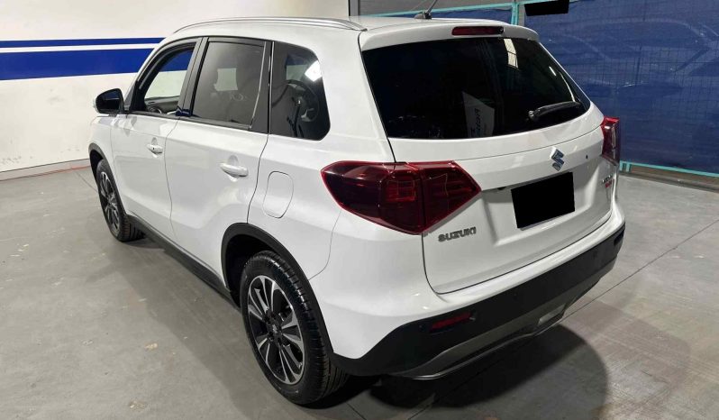 
								2024 Suzuki Vitara full									