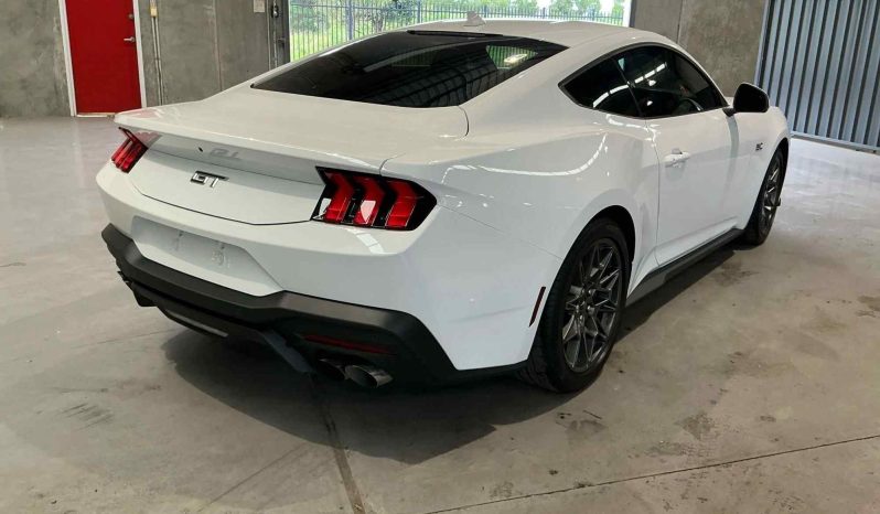 
								2024 Ford Mustang full									