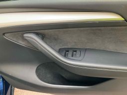 
										2023 TESLA Model Y full									