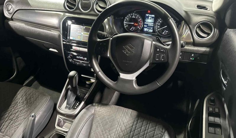 
								2024 Suzuki Vitara full									