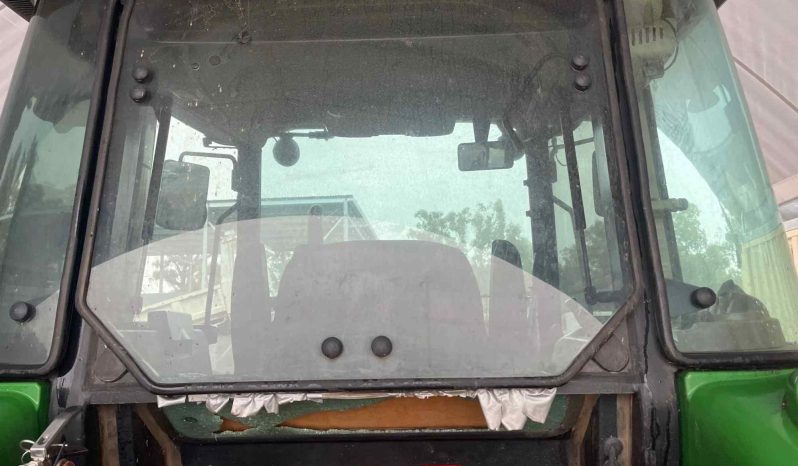 
								John Deere 5083E full									