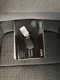 
										2023 Kia Seltos full									