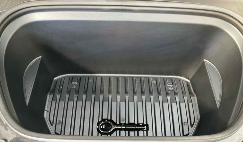 
								2023 TESLA Model Y full									